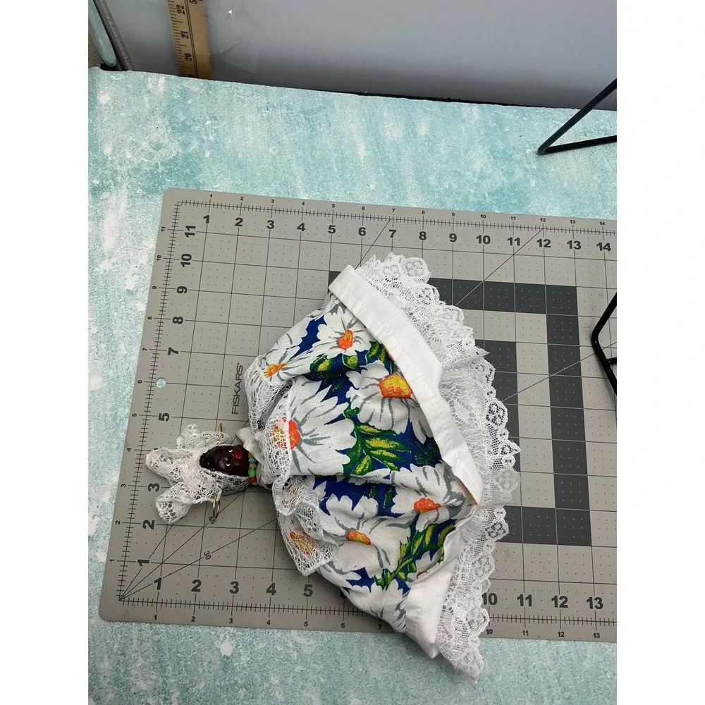 Vintage Brazil Topsy Turvy Doll Double Sided Bahiana White Lace Floral 7in